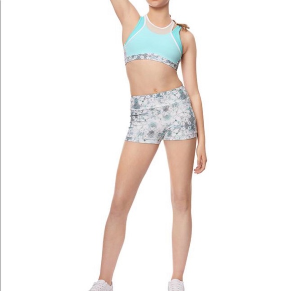 Strut stuff crop top - Picture 3 of 5